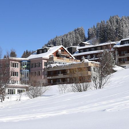 Ferien- Und Familienhotel Alpina Adelboden Eksteriør bilde